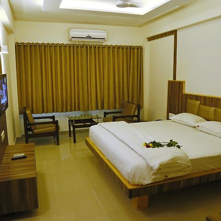 Hotel Sivaranjani Erode Zewnętrze zdjęcie
