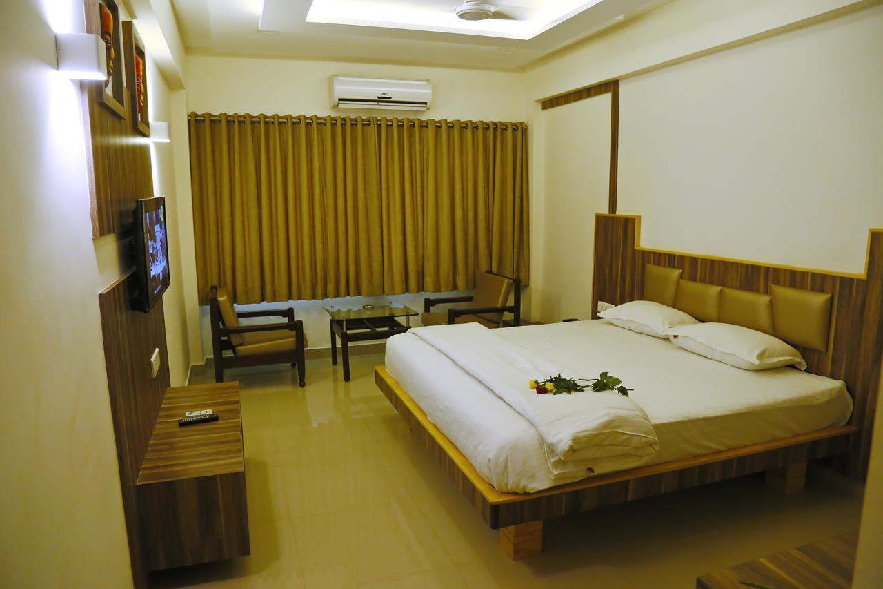 Hotel Sivaranjani Erode Zewnętrze zdjęcie