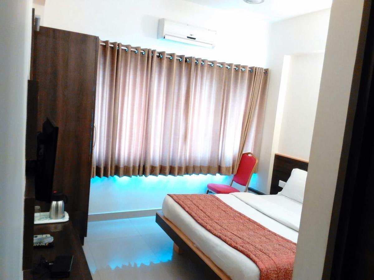 Hotel Sivaranjani Erode Zewnętrze zdjęcie