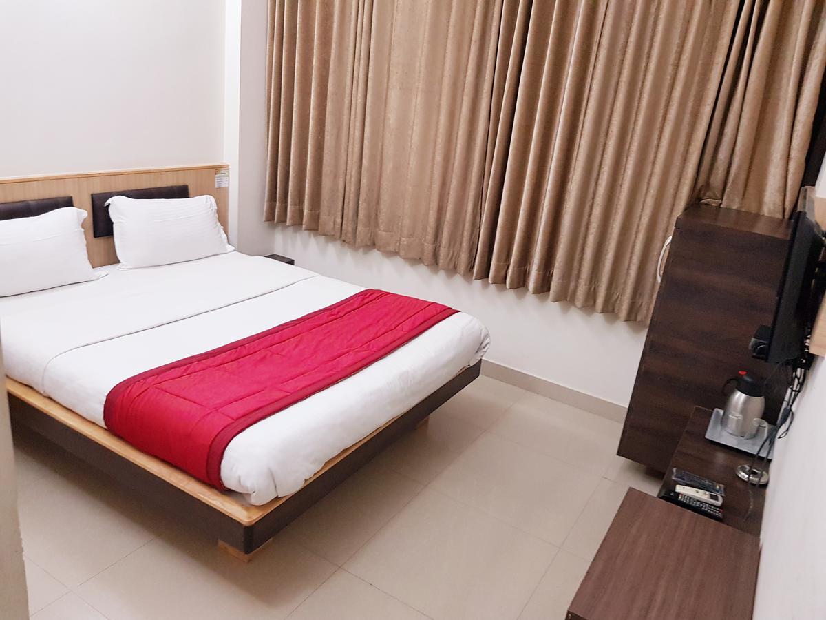 Hotel Sivaranjani Erode Zewnętrze zdjęcie