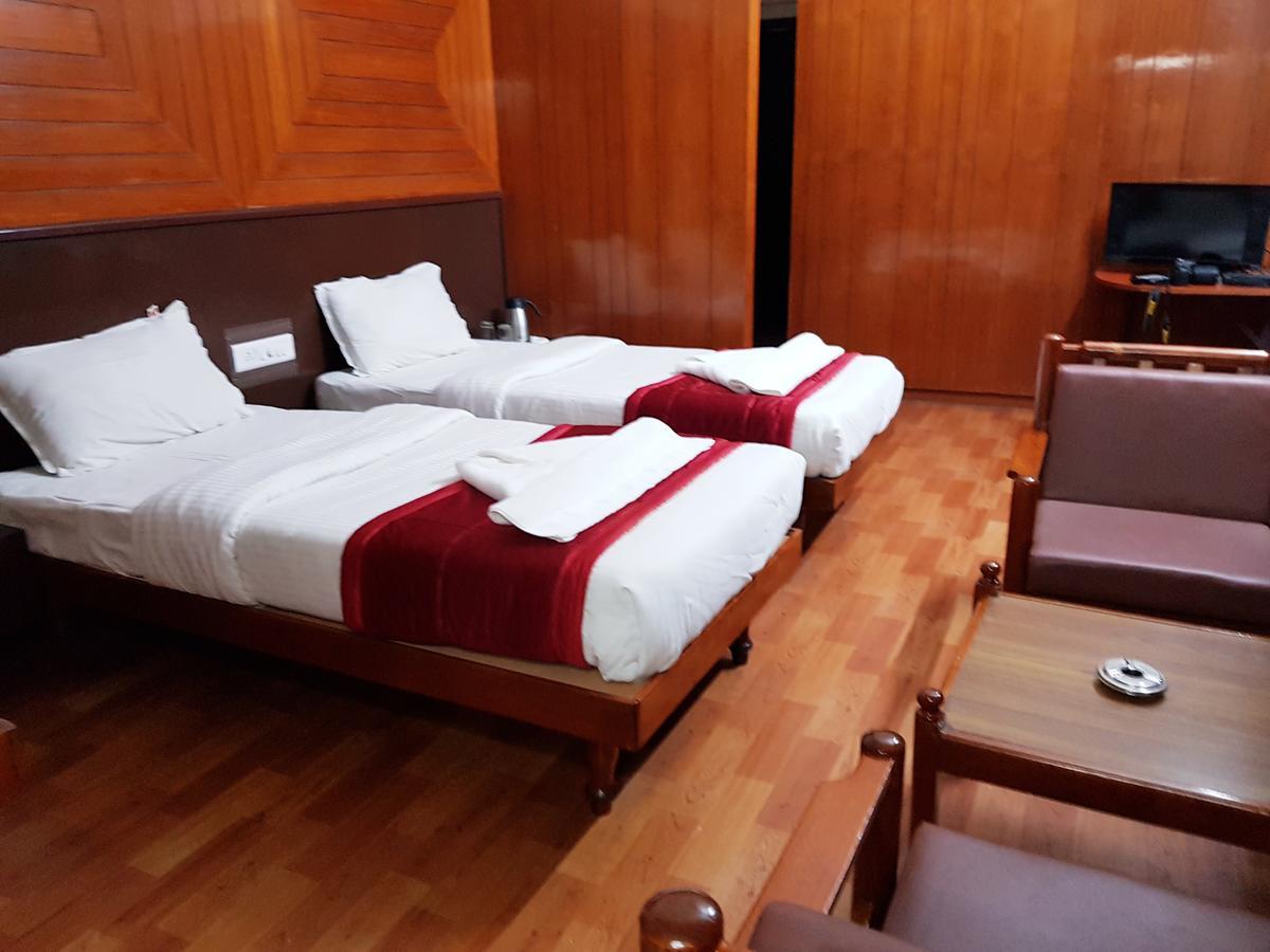 Hotel Sivaranjani Erode Zewnętrze zdjęcie