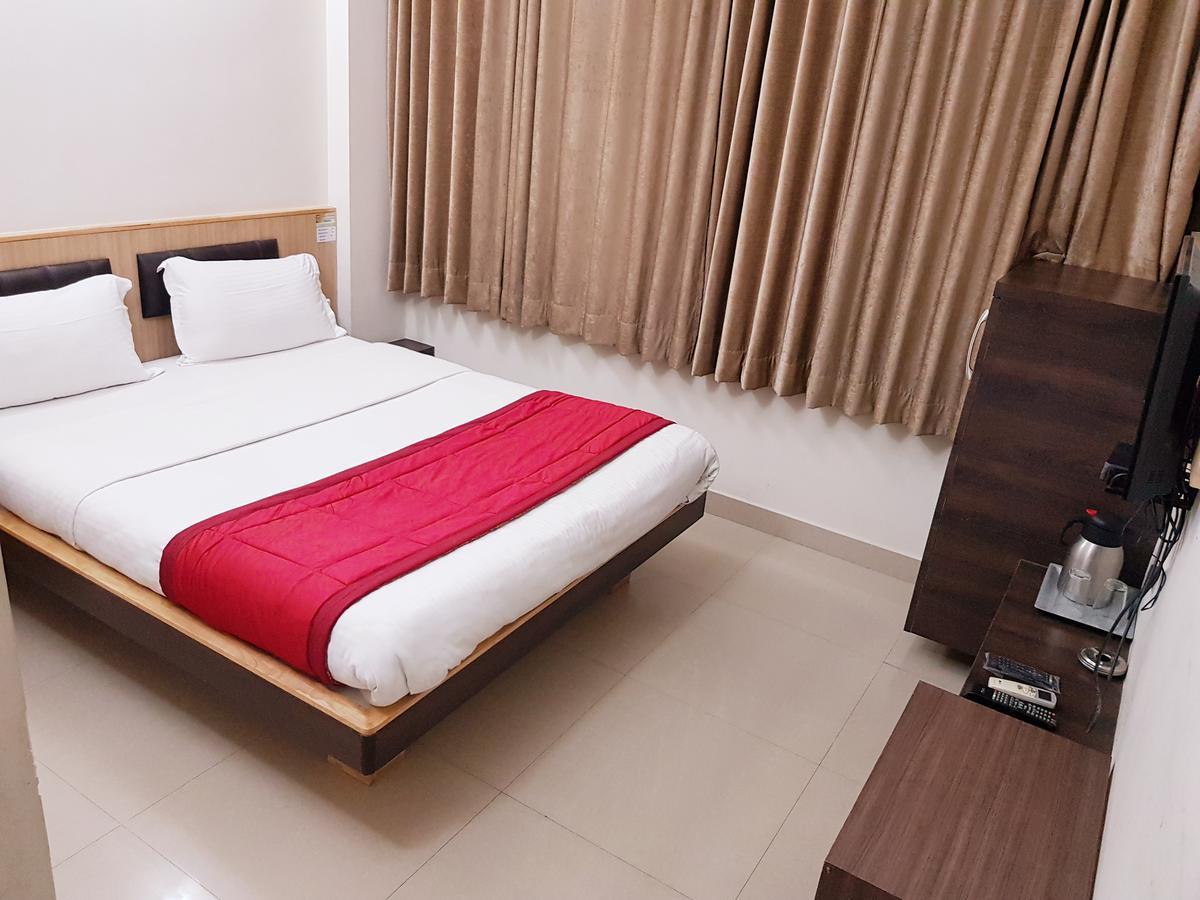 Hotel Sivaranjani Erode Zewnętrze zdjęcie
